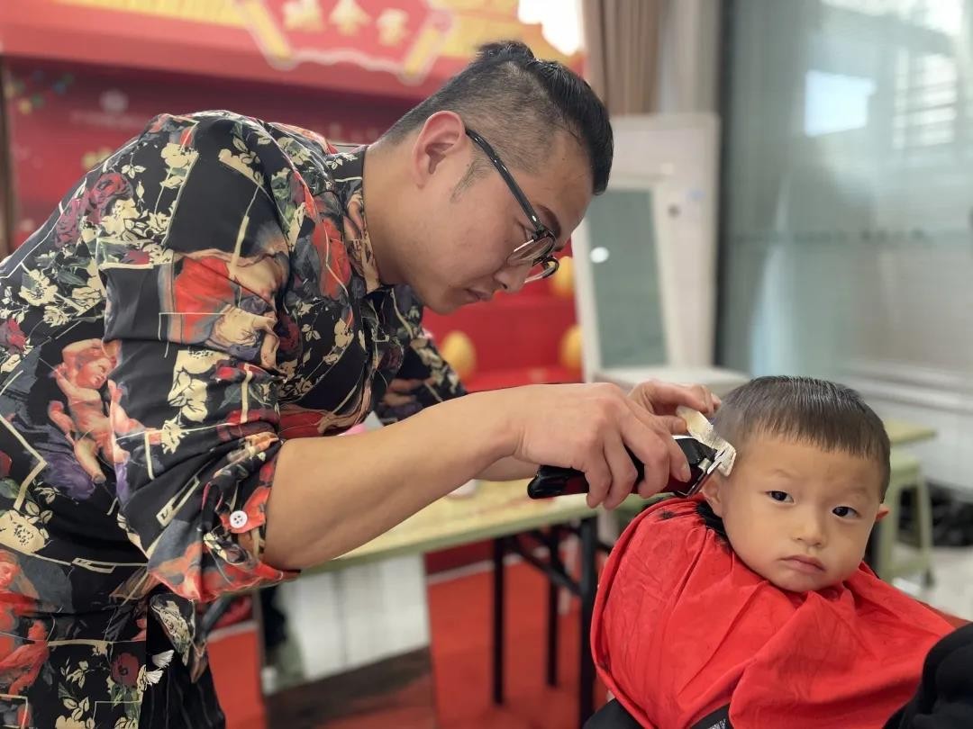 二月二丨剪龍頭、中彩頭，孝義農(nóng)產(chǎn)品大市場邀您免費(fèi)剪頭啦！